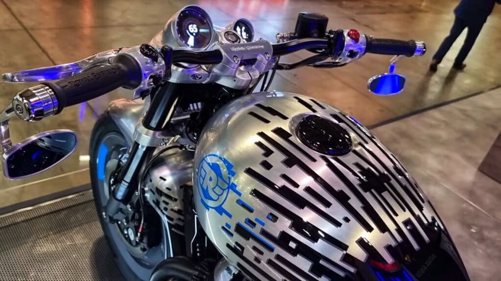 Royal Enfield SG 650 Cruiser Looks Like Terminator On Steroid! 2 Royal Enfield SG 650